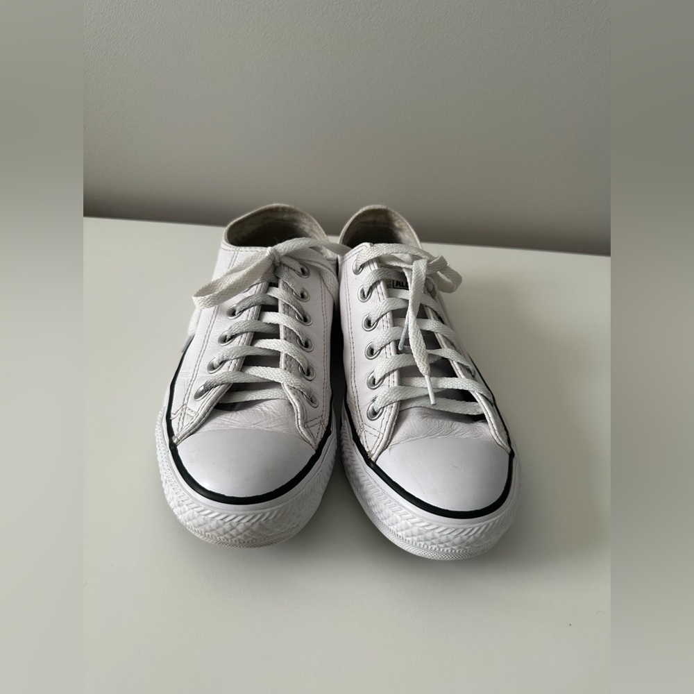 Women’s converse